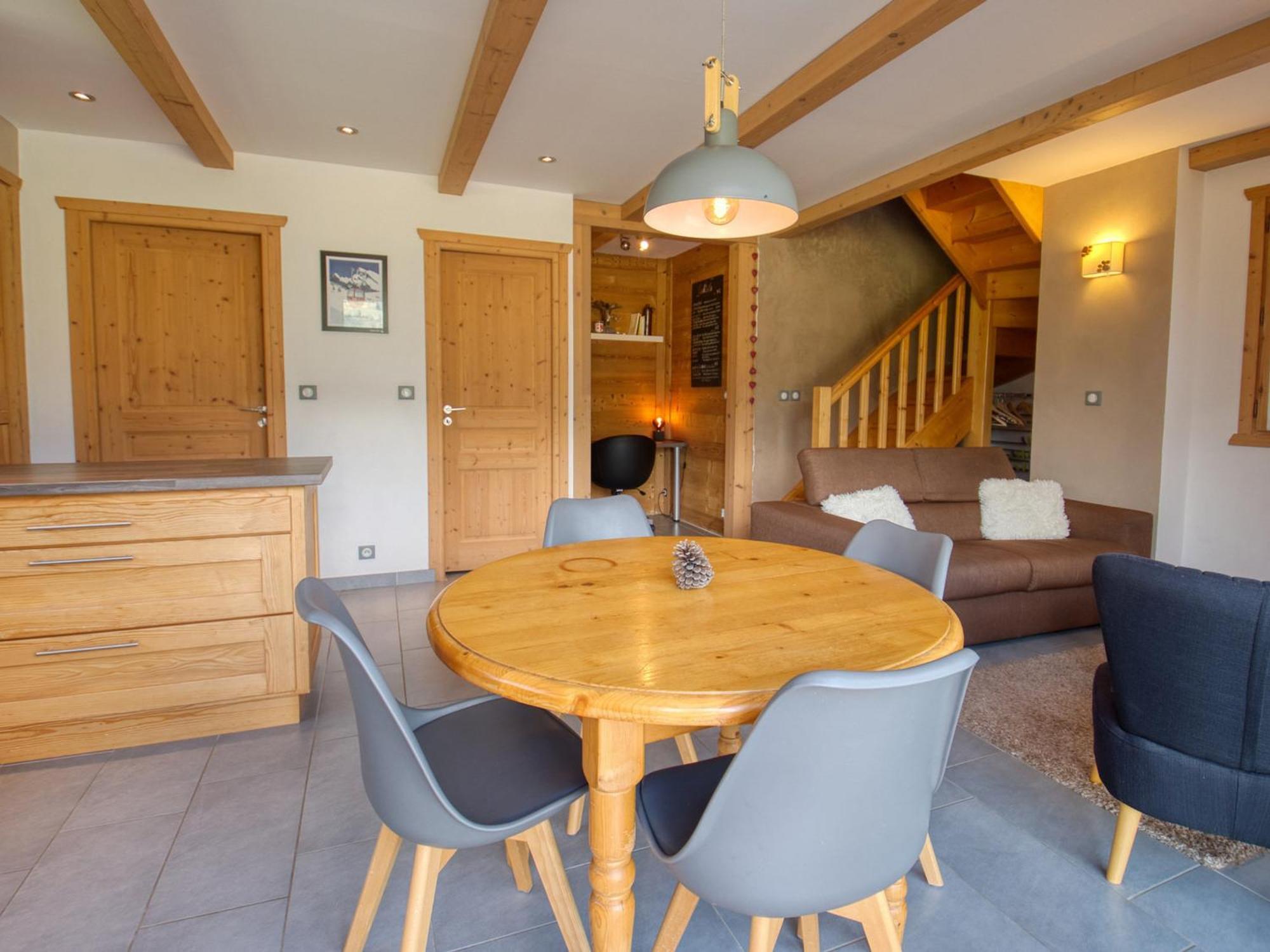 Duplex 2 Chambres Avec Grande Terrasse, Animaux Acceptes, A Samoens - Fr-1-642-77 Εξωτερικό φωτογραφία